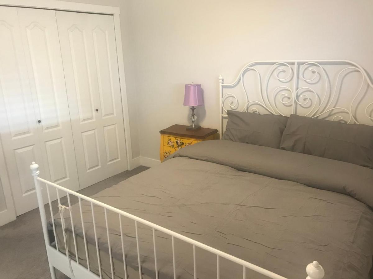 Large Suite With Separate Bathroom Richmond Exterior photo